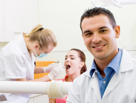 Factors That Help In Identifying The Right Dentist