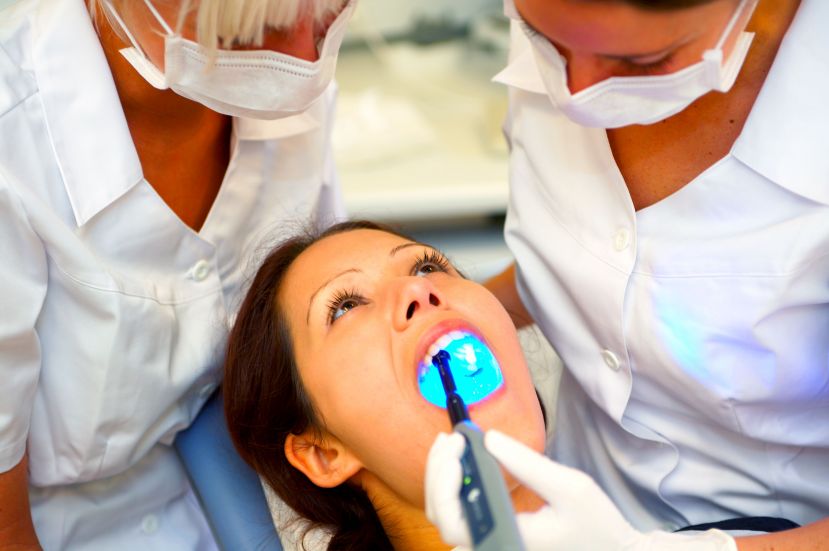 Seeking a medical treatment from an emergency dentist of Farmingdale