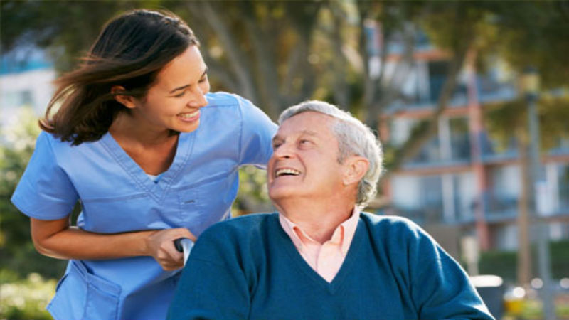 What are the Essential Qualities that Assisted Living Communities in Avon CT Must Possess?